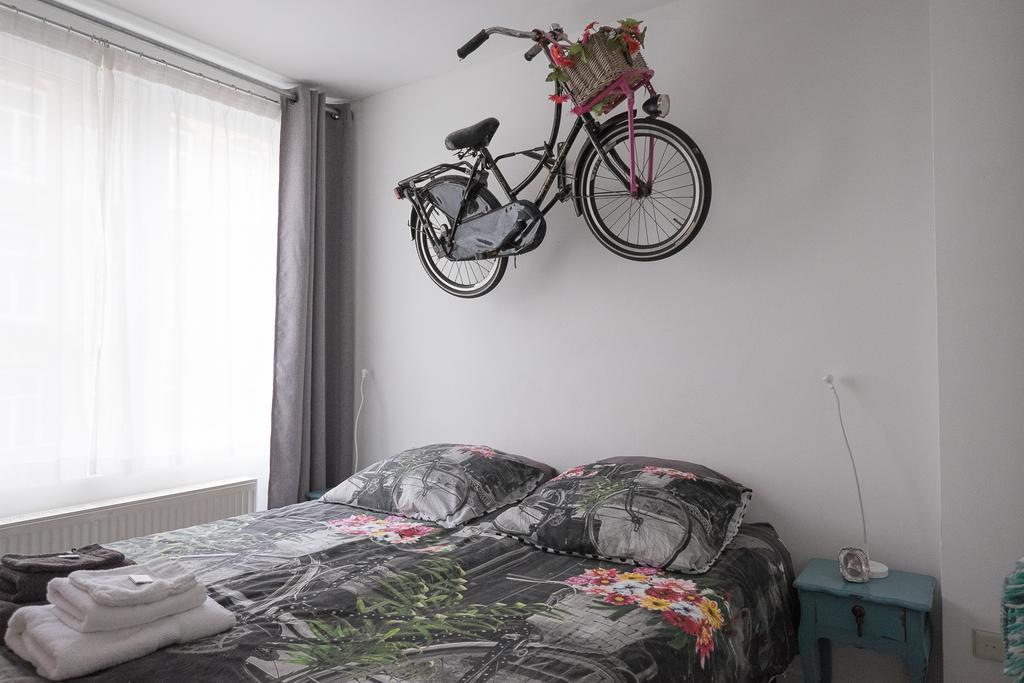 A Bed & Breakfast Flynt Amsterdam Exterior photo