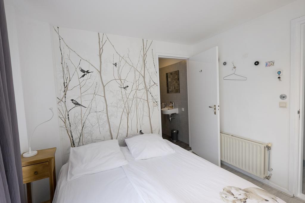 A Bed & Breakfast Flynt Amsterdam Exterior photo